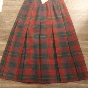 Pleated skirt